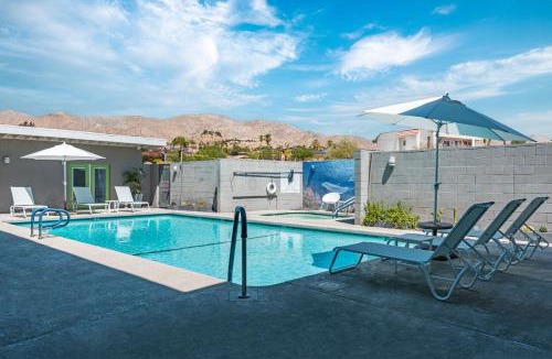 Desert Hot Springs Hotel | Desert Hot Springs Inn