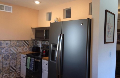 Limberlost House | Desert Morada Casita B- Remodeled 2 bedroom 2 bath