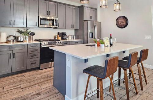 Maricopa County House | Desert Oasis Retreat , Heated Pool , Pet Friendly!