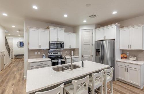 St. George House | Desert Oasis