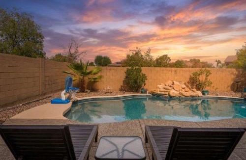 Rancho Gabriela House | Desert Retreat - Pool - Fire Pit - Family Games