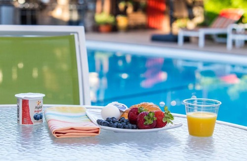 Tahquitz River Estates Hotel | Desert Riviera Hotel - A Town & Desert Boutique Hotel