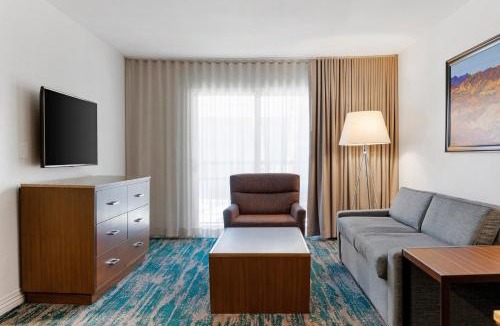 Las Vegas Resort | Desert Rose Resort