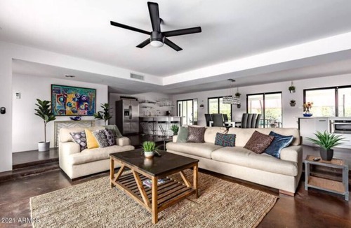 Camelback East House | Designer 5 Bd Home/Fountain Pool/Spa/Game Patio