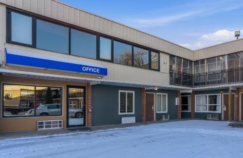 Devils Lake Hotel | Devils Lake Inn By OYO Near Devils Lake Regional Airport