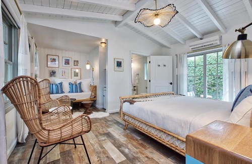 Deepwell Estates Hotel | Dive Palm Springs Hotel - 21 & Over