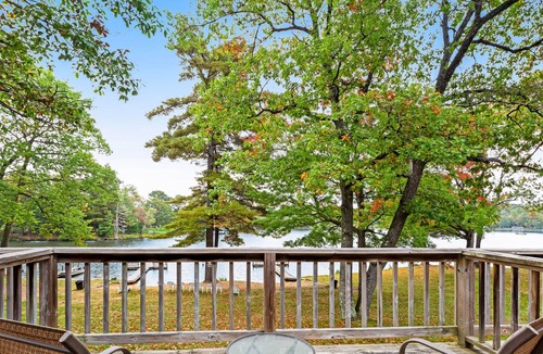 Eagle River Apartment | Dog-friendly, lakefront studio w/ shared dock, sports courts & game room