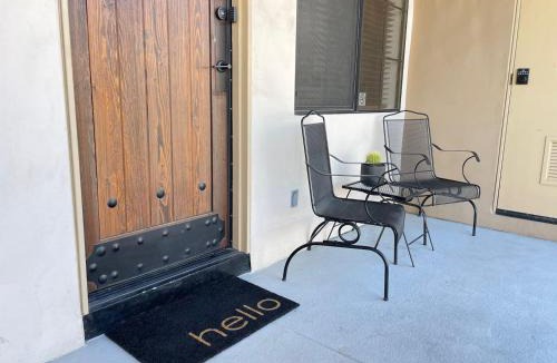 Village House | Dog friendly Mid-Century style condo with poolspa
