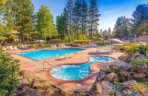 Bend House | Dog-friendly second floor condo with pool & hot tub access & wood fireplace