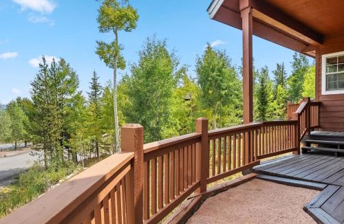 Wildernest House | Dog Friendly Stay Near Trails in Silverthorne