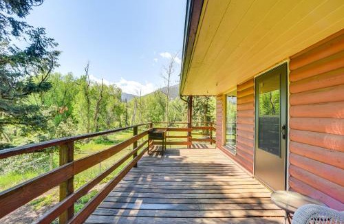 Cascade House | Dog Friendly: Cabin w/Yard & Mtn Views in Cascade