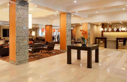 Chesterfield Hotel | DoubleTree by Hilton Hotel St. Louis - Chesterfield