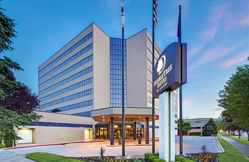 Downtown Salt Lake City Hotel | Doubletree Suites by Hilton Salt Lake City