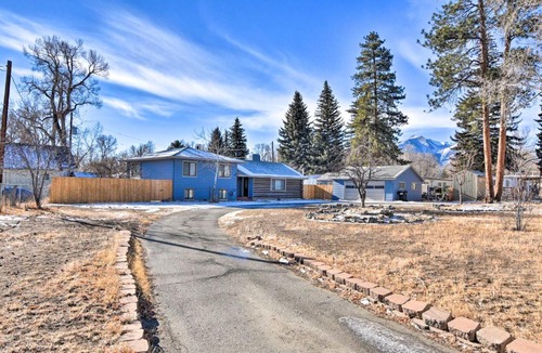 Buena Vista House | Downtown Buena Vista Cabin w/Patio & Grill!