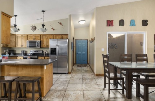 Moab House | Downtown Location | Indoor Pool | Fenced Backyard