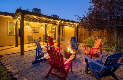 Moab House | Downtown Location | Indoor Pool | Fenced Backyard