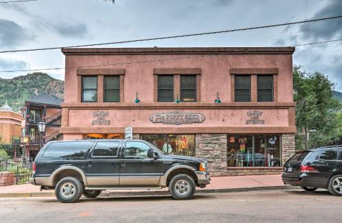 Manitou Springs House | Downtown Manitou Springs Home: Tranquil Creek View