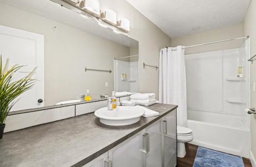 Downtown Omaha Apartment | Downtown Omaha - Elevated Studio & 1-Bed Stays