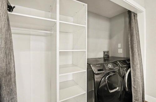 Downtown Omaha Apartment | Downtown Omaha - Elevated Studio & 1-Bed Stays