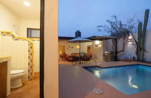 Esterito House | Downtown, private Pool, Walk to malecón