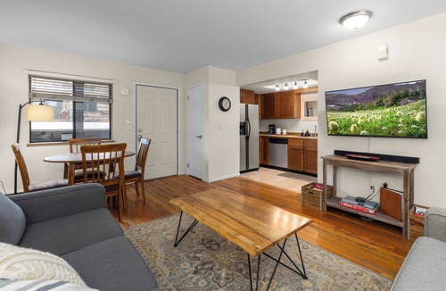 Whitefish Condo | Downtown Whitefish condo located a stones throw to all Whitefish shops, restaurants and bars!