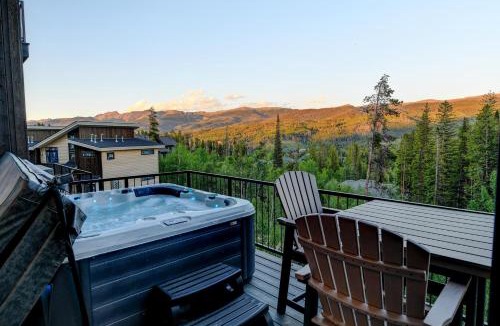 Winter Park House | Downtown WP Chalet 411 I Private Hot Tub I Great Views I Activity Program