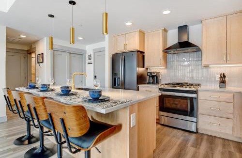 Winter Park House | Downtown WP Condo 1209 I Hot Tub I AC I Great Views I Activity Program