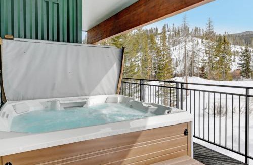 Winter Park House | Downtown WP Condo 2205 I Private Hot Tub I Peloton Bike I AC I Great Views I Activity Program