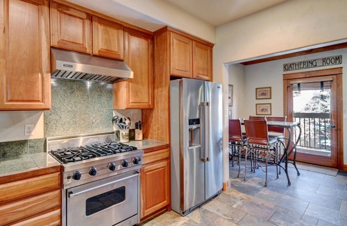 Winter Park House | Downtown WP Villa 206 I Private Hot Tub I Views I Bunk Room I Discounted Attractions