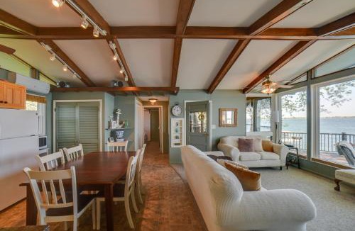 Arlington House | Dreamy Lake Poinsett Cabin w/Deck, Dock & Views!
