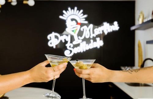 Papago Parkway House | Dry Martini
