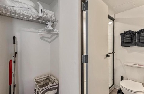 Downtown Salt Lake City Apartment | DT Studio - Gym - Pool Table - 11th Floor - Parking