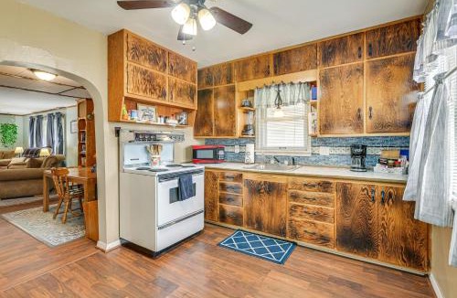 Belleville House | Dtwn Belleville Home w/Yard < 1 Mi to High Banks