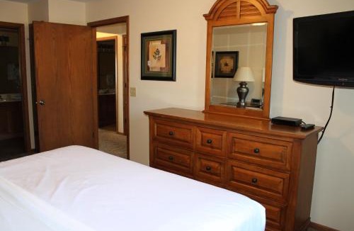 Eagle River House | Duck Lake two Bedroom Condo at Wild Eagle Lodge, 111