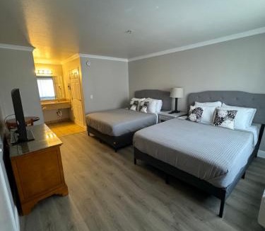 Oceano Hotel | Dune Surfer Inn