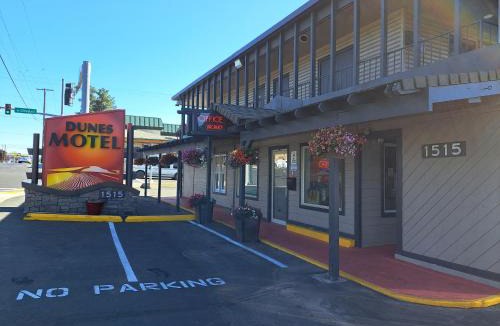 Orchard District Hotel | Dunes Motel - Bend