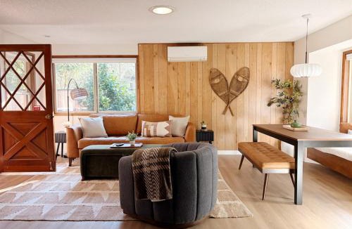 Mount Hood Village House | Duo Homes Upscale, 2 Hot Tubs, Creekside Deck