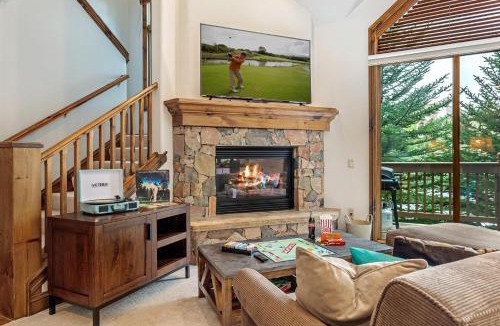 Edwards House | E1 Village Townhouse
