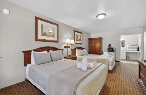 Manitou Springs House | Eagle Motel Suite 117