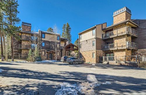 Four O'Clock House | Eagle on Skis -Cozy 3 BDR Home Walk to Ski Lifts