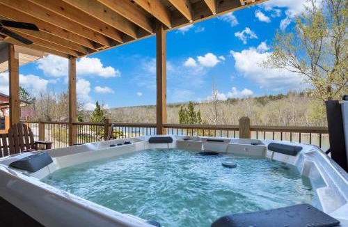 Branson House | Eagle's Landing