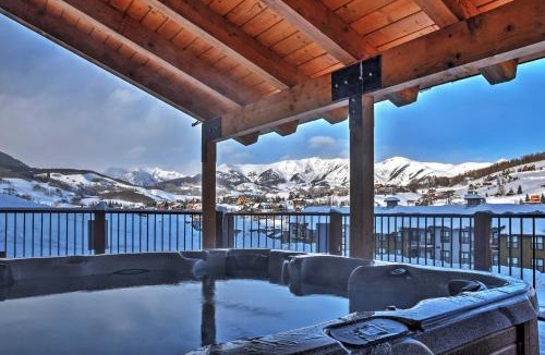Mount Crested Butte House | 'Eagle's Nest' Crested Butte Townhome w/Mtn Views