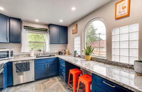 Fair Oaks House | Easily Explore Fair Oaks Village! Unique Condo