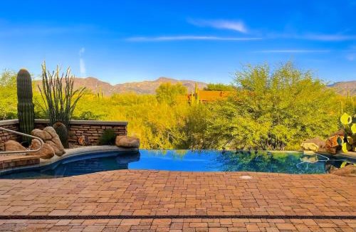 Black Mountain Shadows House | East Horizon Sanctuary