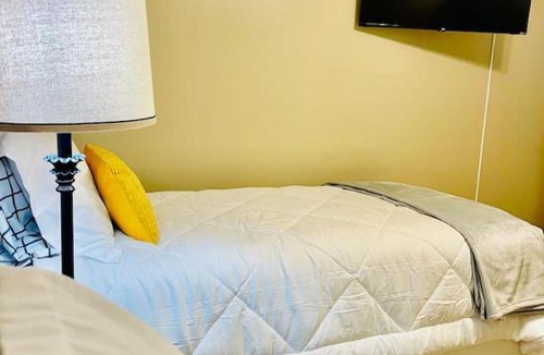 Hammond Apartment | Eastgate 22A