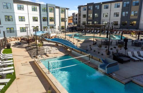 St. George House | Easy Escape - Stay for 8