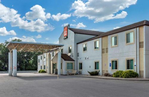 Belle Fourche Cabin | Econo Lodge Belle Fourche
