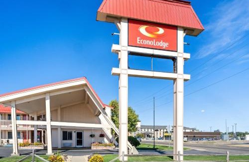Miles City Cabin | Econo Lodge Miles City I-94