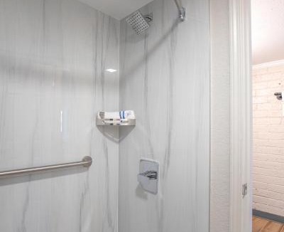 Springfield Hotel | Economy Suites Springfield - Extended Stay