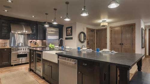 Steamboat Springs Apartment | Edgemont #2307 Snowline Ridge